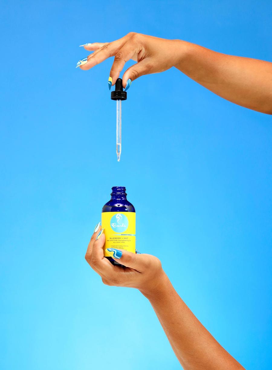 Curls Blueberry Bliss Blueberry Mint Hair and Scalp Strengthening Oil Root