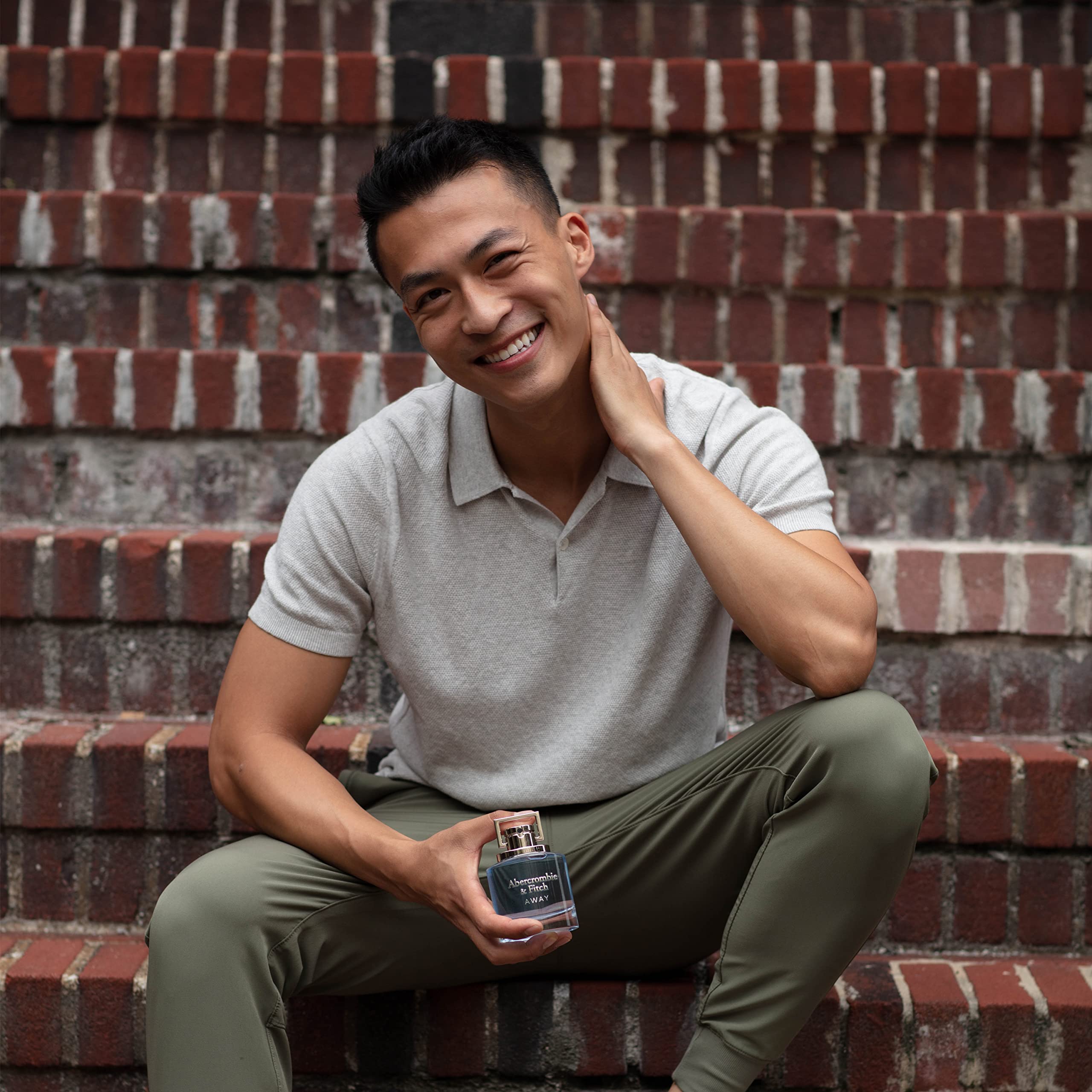 Abercrombie And Fitch Away Fragrances 085715169709 For Men EDT 3.4 Oz - Thumbnail 3