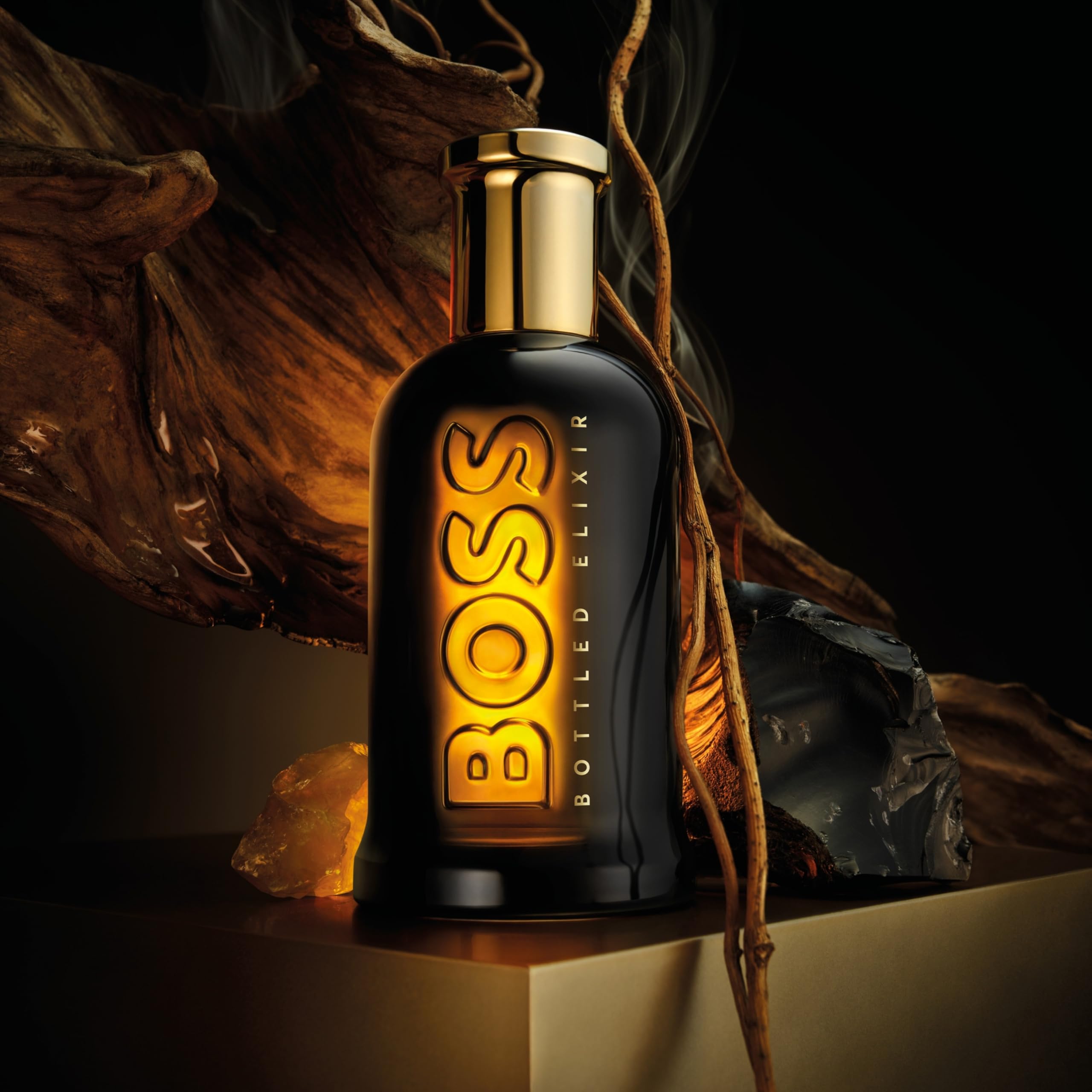Hugo Boss Boss Bottled Elixir Parfum Notes of Vetiver Patchouli and Cedarwood - Thumbnail 2