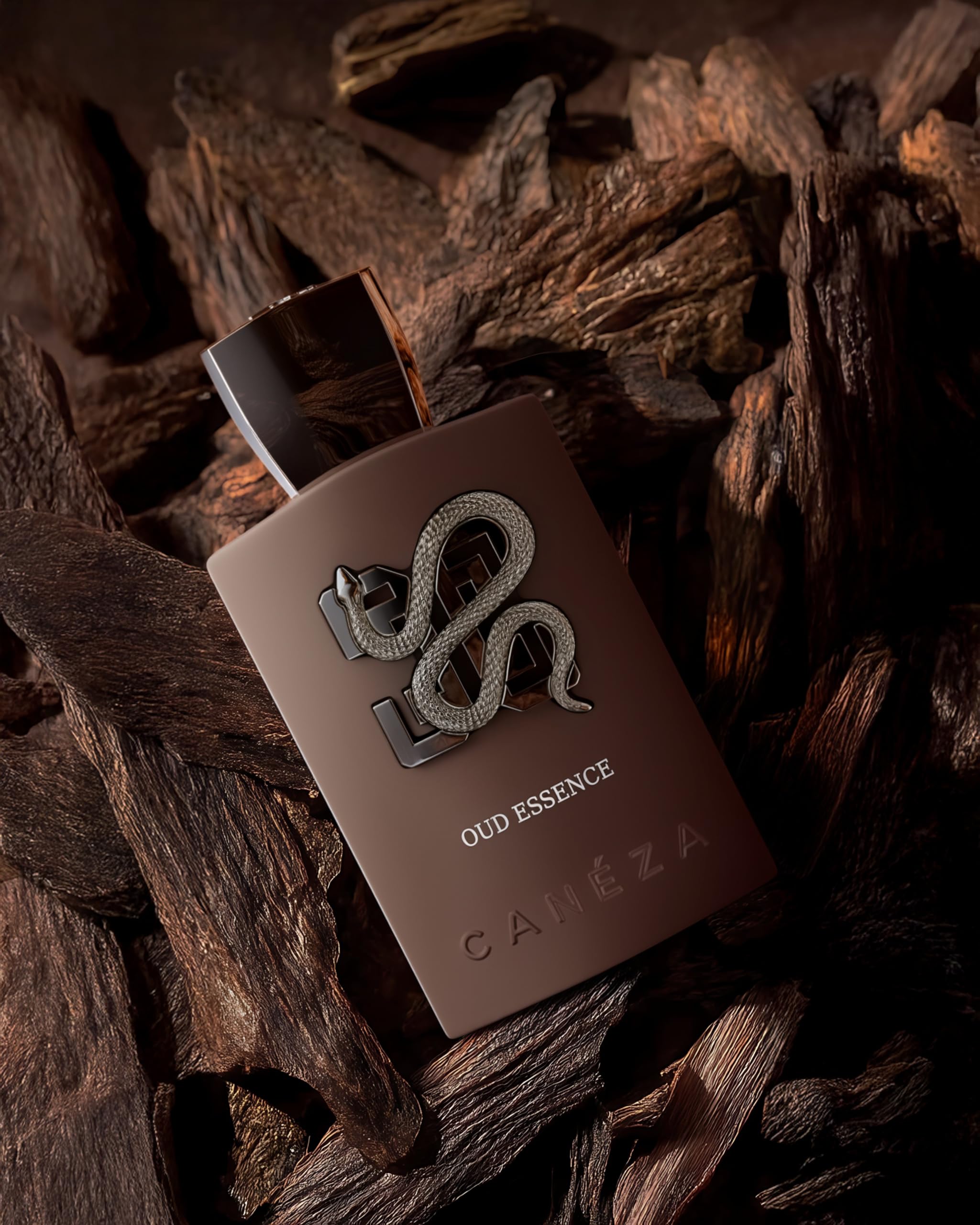 Canéza Oud Essence Maracuja Lychee With Coriander Benzoin Saffron and A Warm - Thumbnail 3