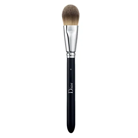 Christian Dior Pinceaux Foundation Coverage Light Backstage