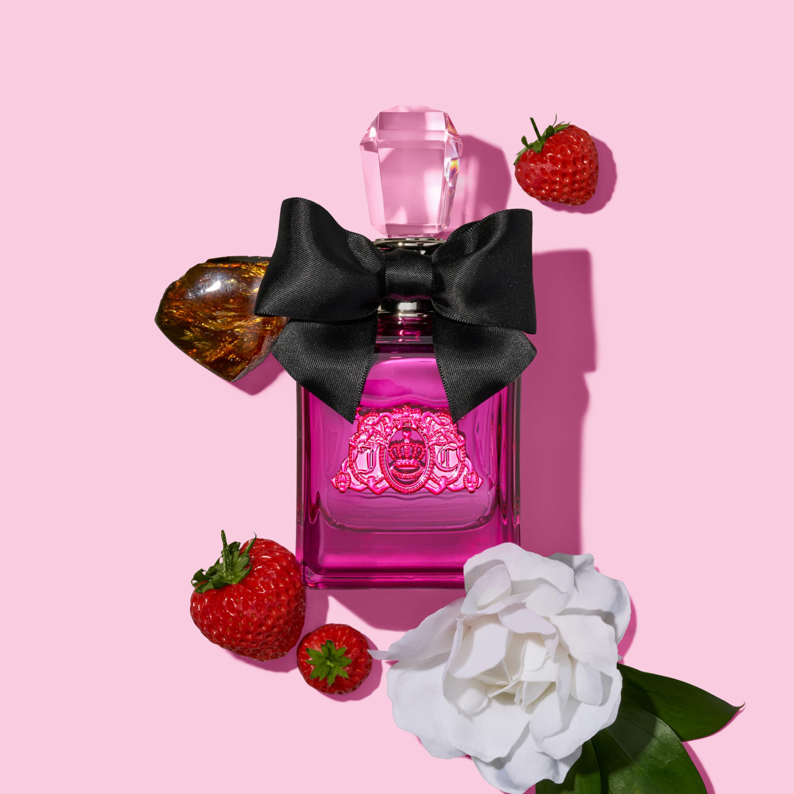Juicy Couture Viva la Juicy Noir With Notes of Wild Berries Gardenia Amber - Thumbnail 2