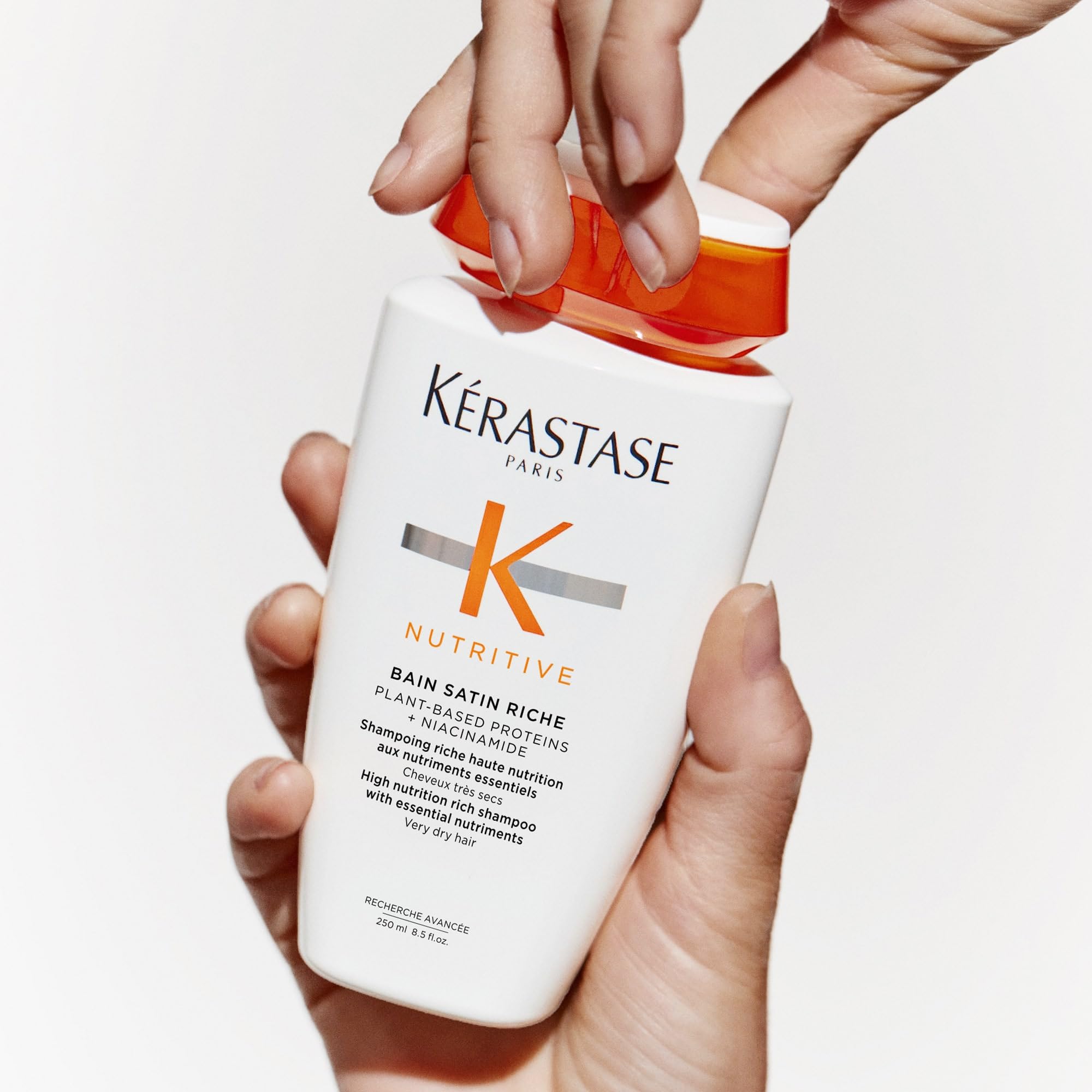 Kérastase Nutritive Bain Satin Riche Shampoo Cleanses Strengthens Against - Thumbnail 3