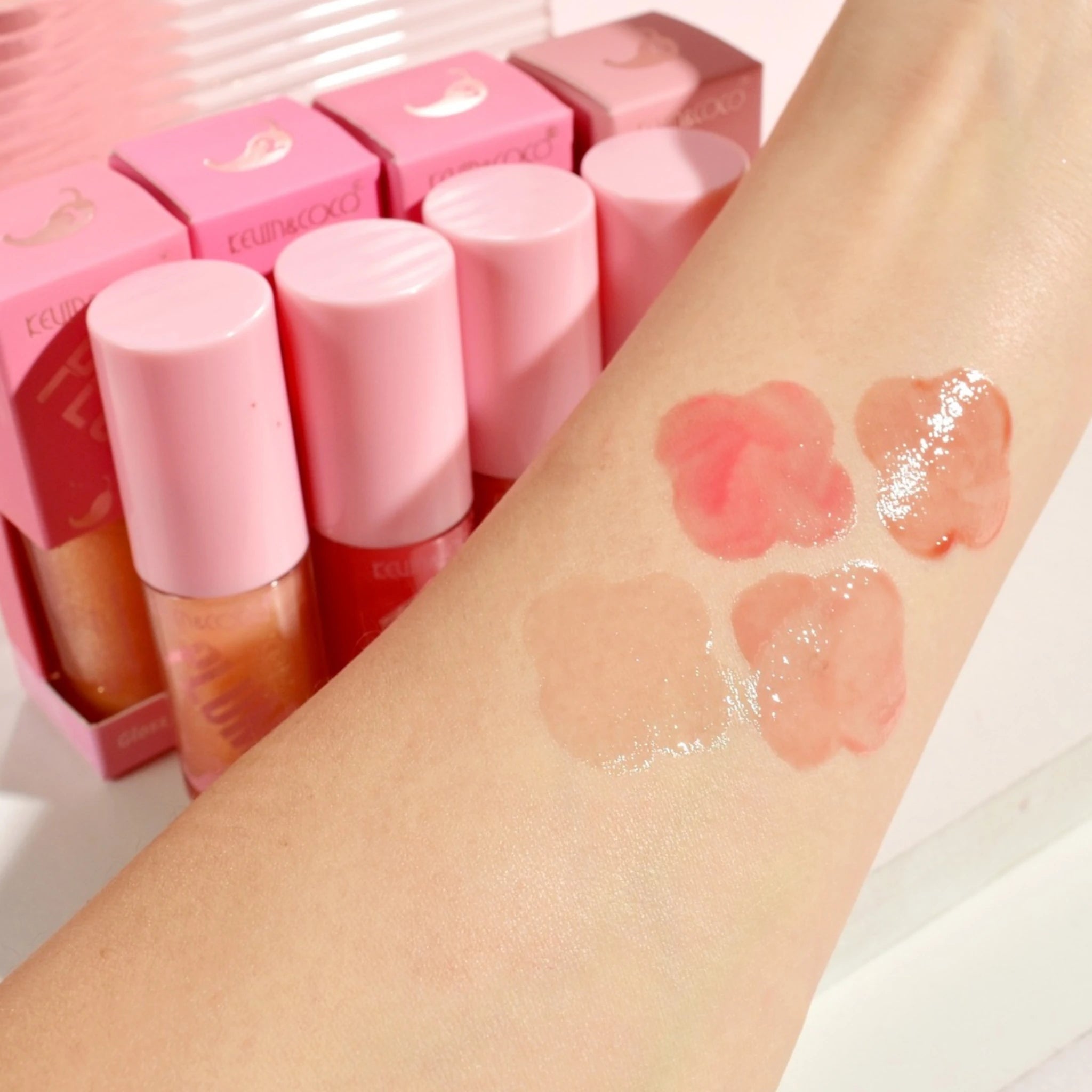 (12-pack) Kevin & Coco Plump Glossy Lip Gloss - Thumbnail 3