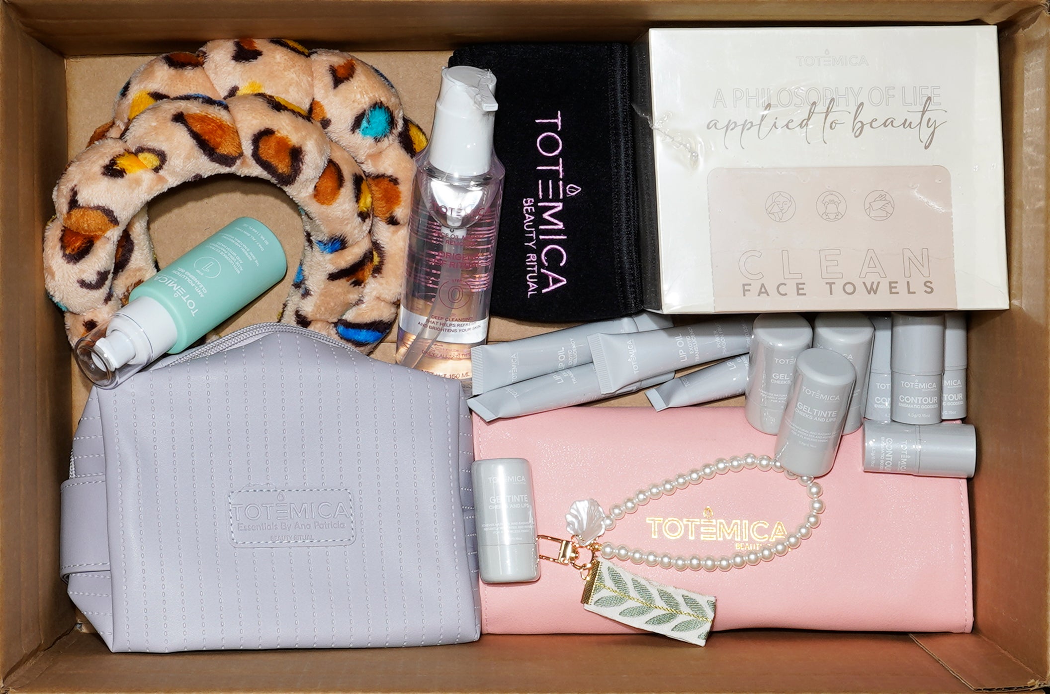 (22-pack) Totemica Assorted Wholesale Mixed Box - Thumbnail 2